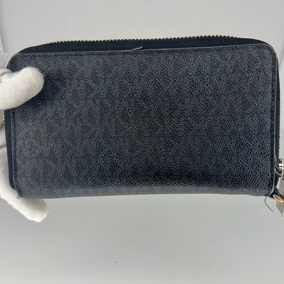 Michael Kors Black Monogram Zip Around Wallet - Picture 2 of 5